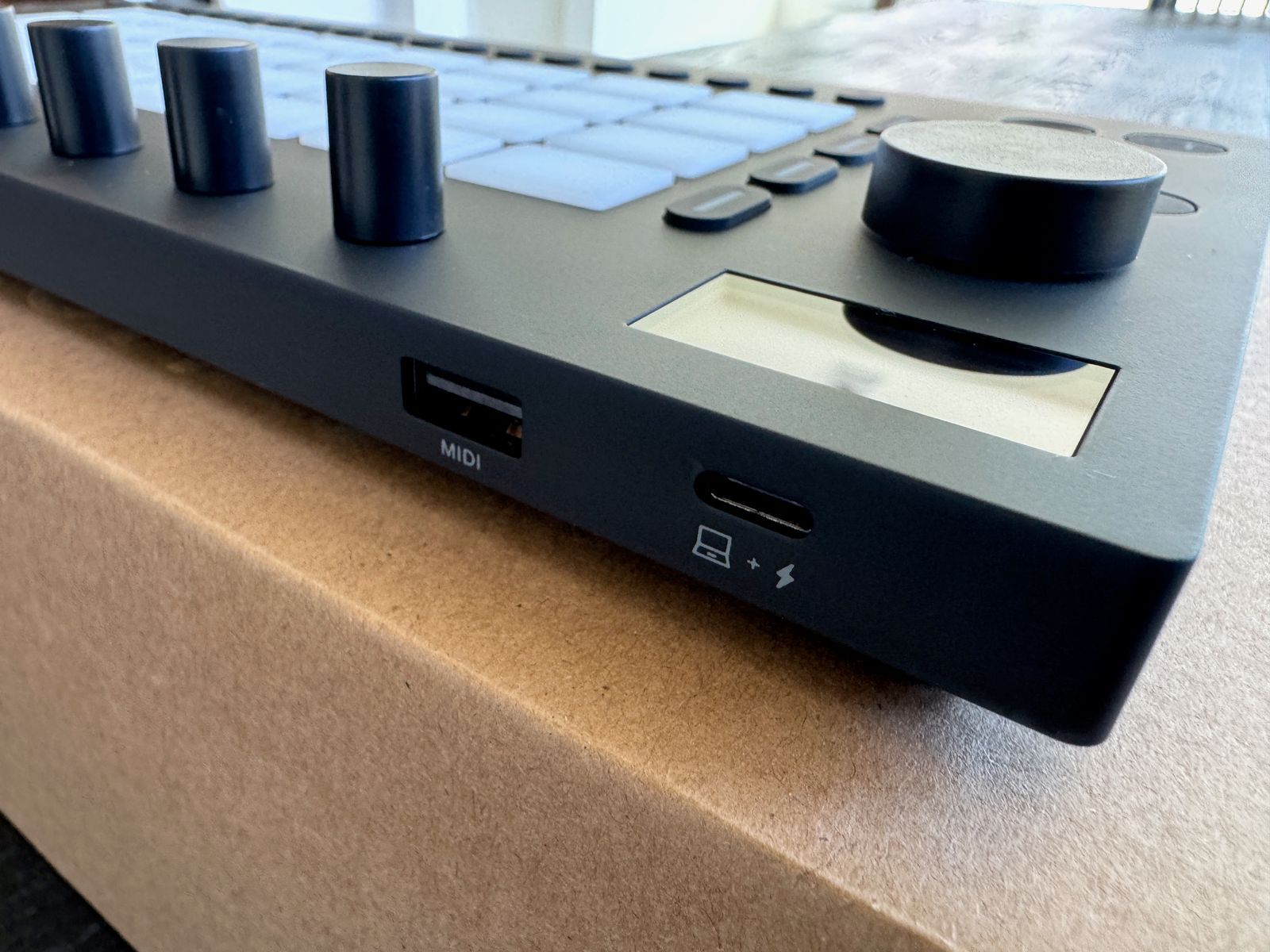Ableton Move Standalone Groovebox Sampler & Sequencer – MINT CONDITION!